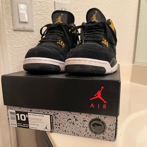AIR JORDAN 4 RETRO ROYALTY  SIZE MEN 10.5